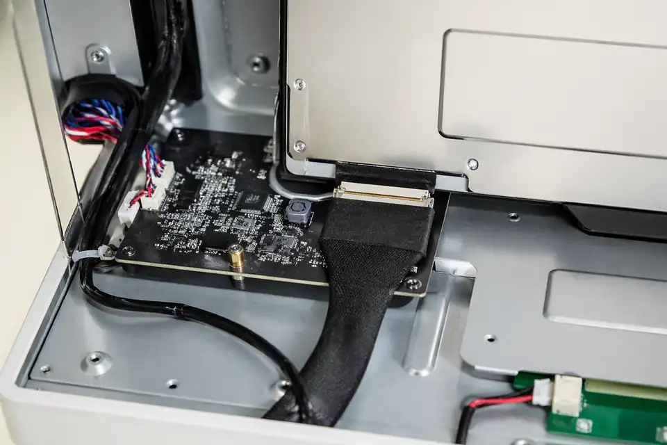 40-pin eDP route inside a medical display terminal with dense connector context