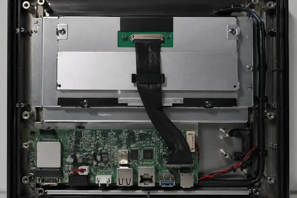 eDP route inside an HMI panel display unit with compact service-ready layout