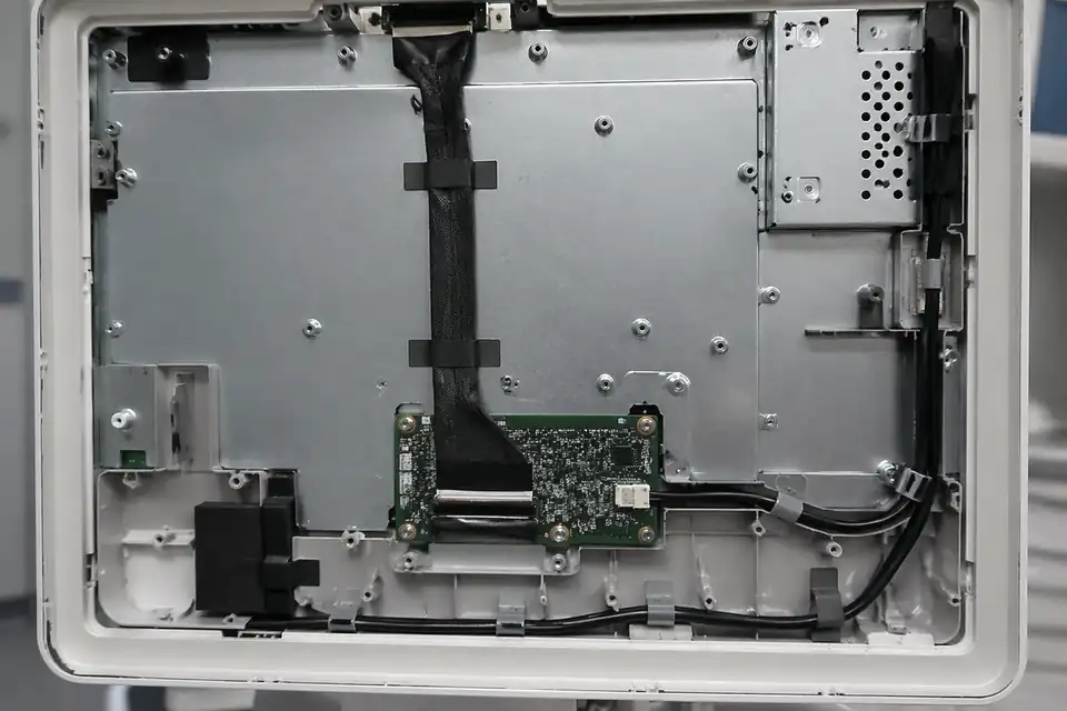 eDP route inside a medical workstation display module with serviceable internal layout